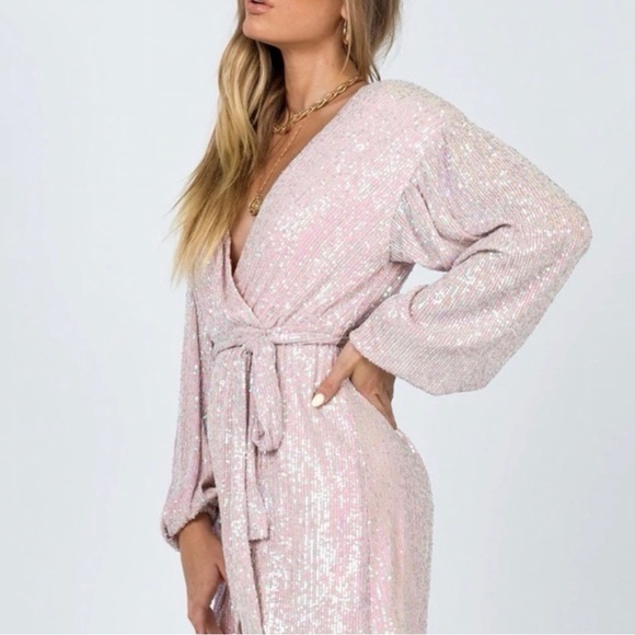 Hello Molly “Dancing Queen” (Sz 0/2, XS/Small) Robe Dress, Champagne Pink - Picture 2 of 7